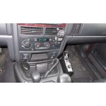 Jeep Cherokee, antna Sirio Turbo 2000, CB Allamat 409, jednoduch pipevnn k boku stedovho dlu